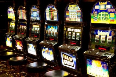 Antarmuka permainan Fishing Arcade di platform caladin dengan senjata dan ikan target
